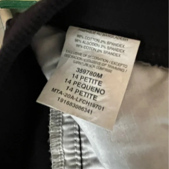 Women’s Lee black shorts, sz14 - Picture 3 of 4